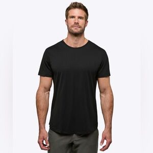 CUTS curve hem tee